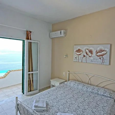 Eleni By Mediterraneanvillas * Barbáti
